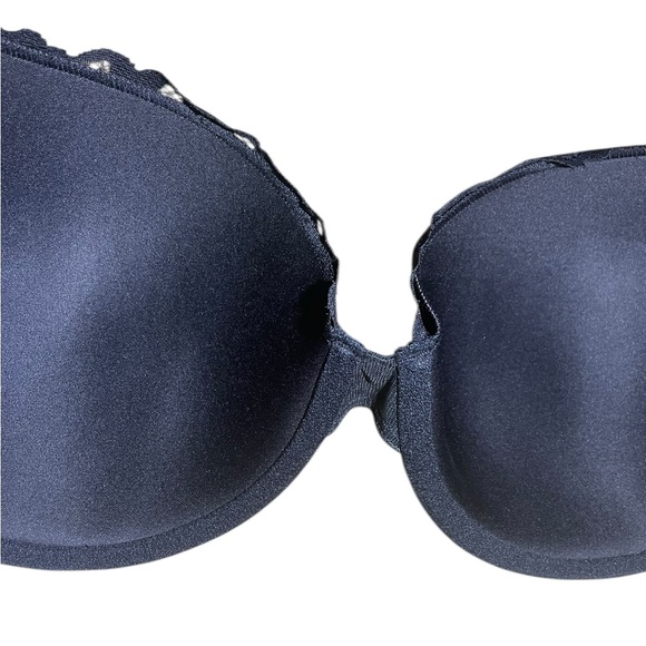 Victoria's Secret Black Lace Bra - Picture 3 of 5